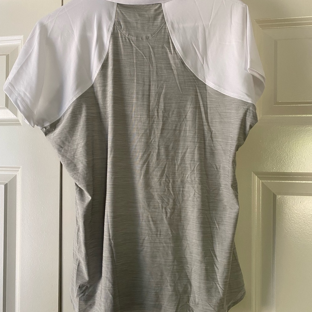 Master’s Augusta National Magnolia Gray and White Women's Top Size Medium - Picture 4 of 4